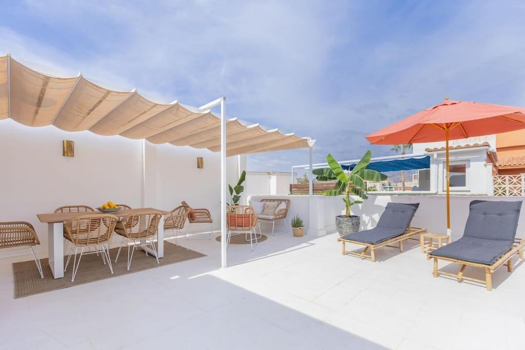 Downtown Flat With 46 Sqm Private Rooftop Terrace Малага Екстериор снимка